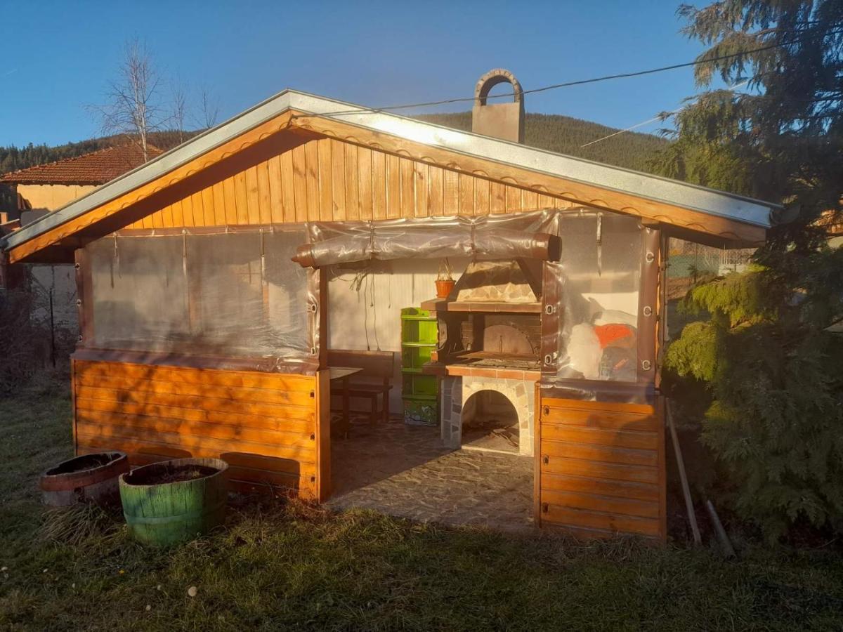 Къща За Гости Дани Govedarci Kültér fotó
